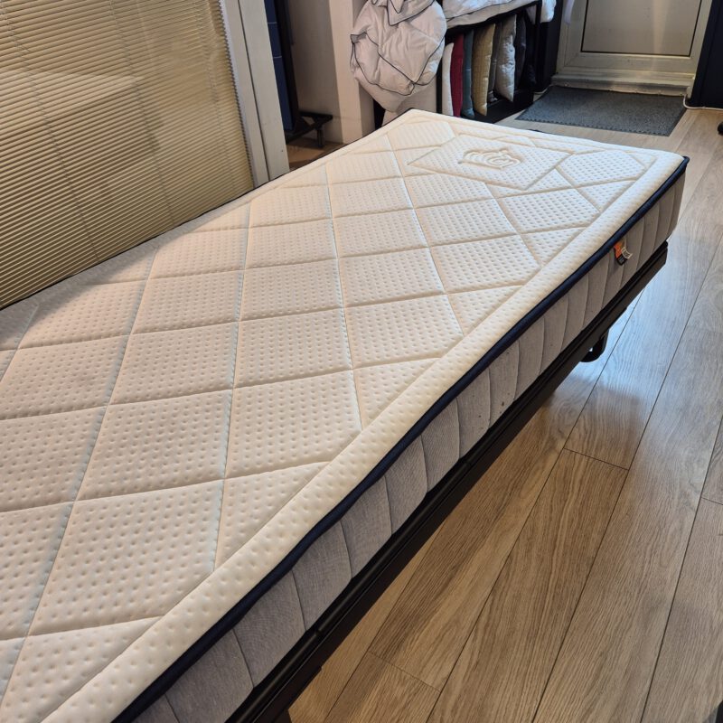 Auping Evolve I Medium 90x210 cm Showroom model - Afbeelding 3