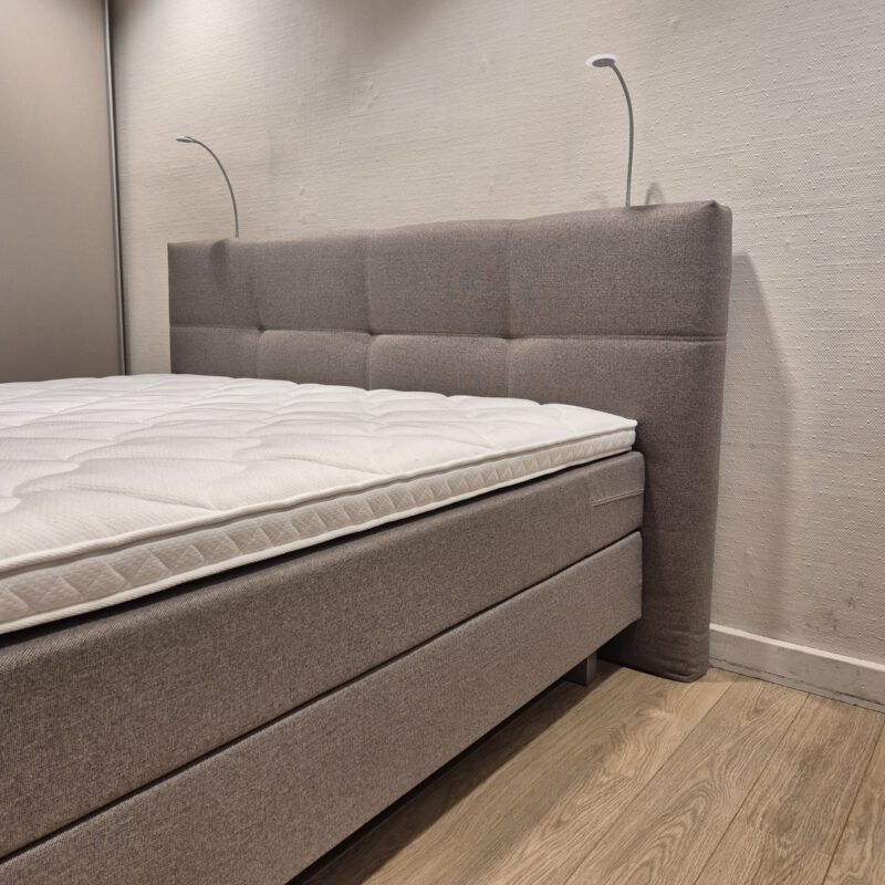 avek ninety met oversized hoofdbord